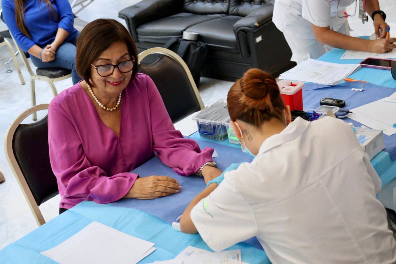 Realizan en el Congreso campaña de control cardiometabólico