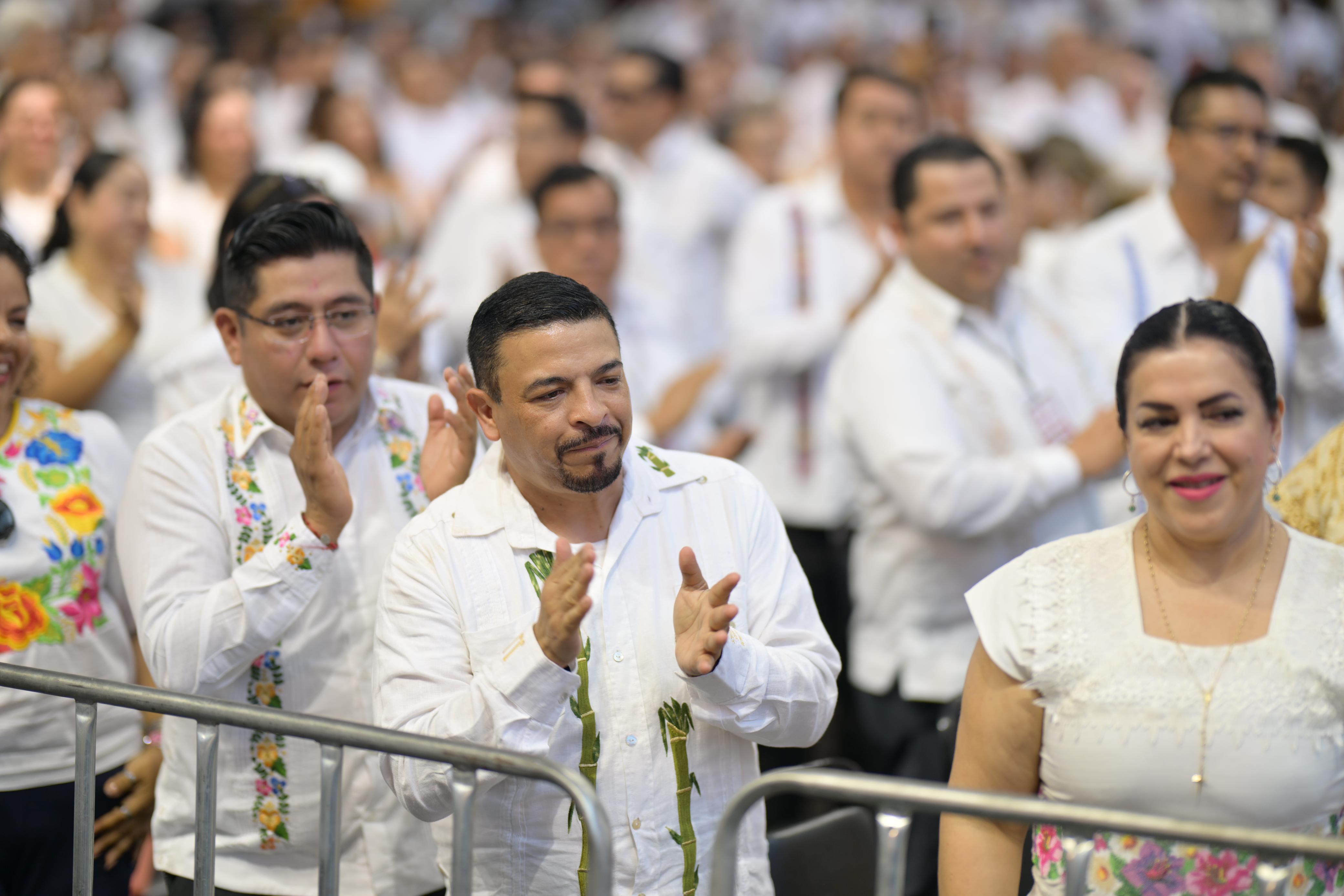 Cuitláhuac García le dio orden y paz social a Veracruz: Gómez Cazarín